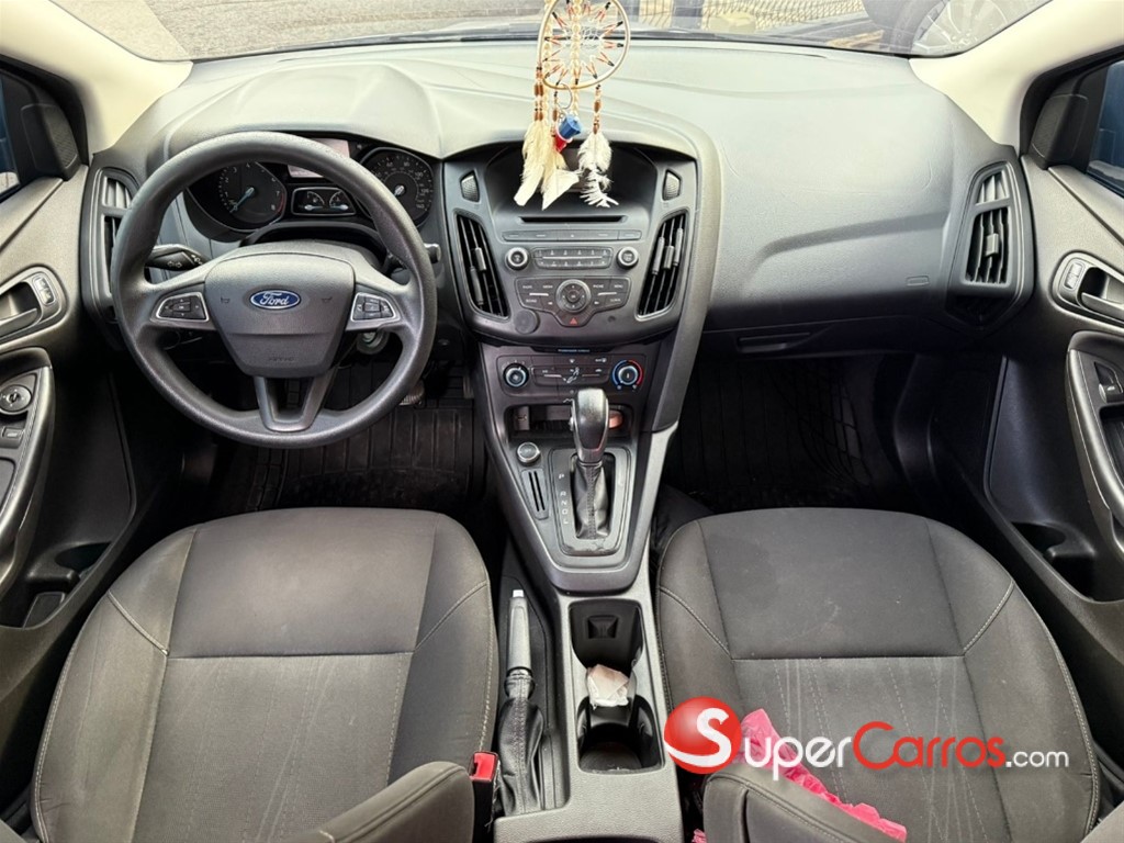 2016 Ford Focus — foto 6 / 7