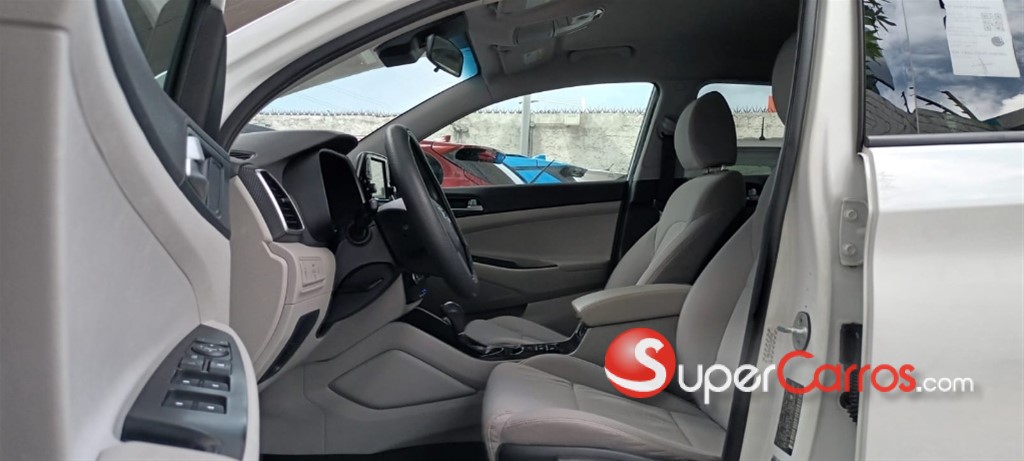2020 Hyundai Tucson SE — foto 5 / 12