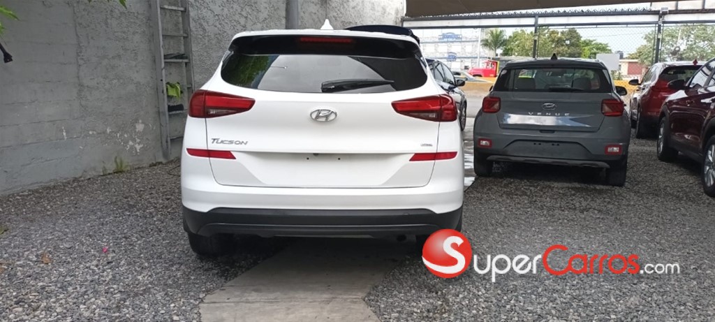 2020 Hyundai Tucson SE — foto 10 / 12