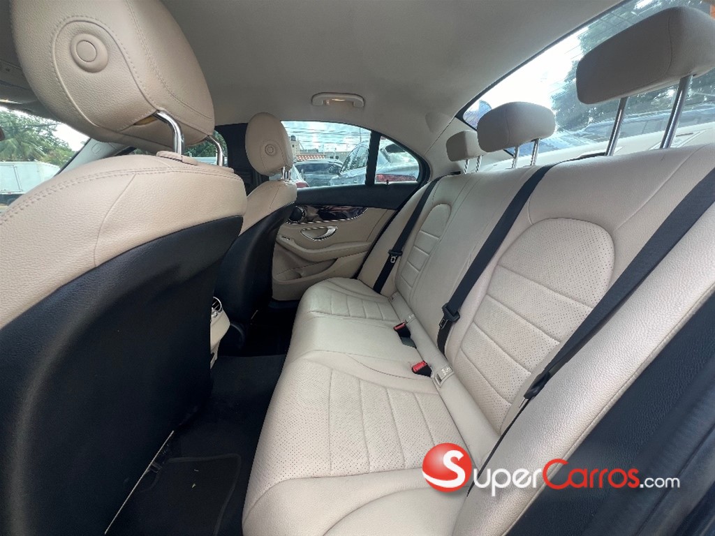 2016 Mercedes-Benz Clase C 250 — foto 7 / 10