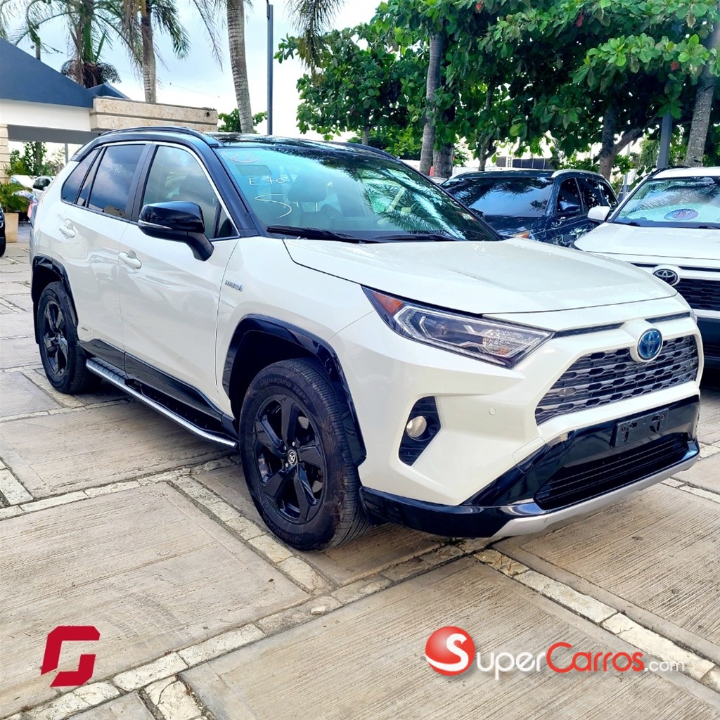 2020 Toyota RAV4 XSE Hybrid