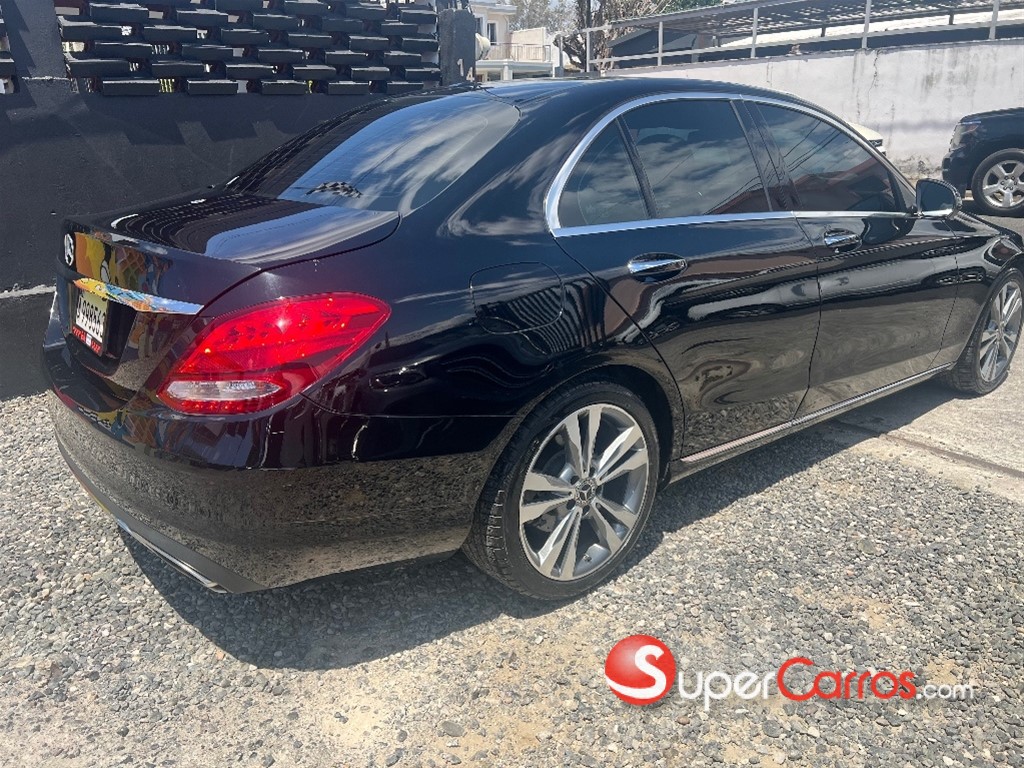 2018 Mercedes-Benz Clase C 300 — foto 4 / 12