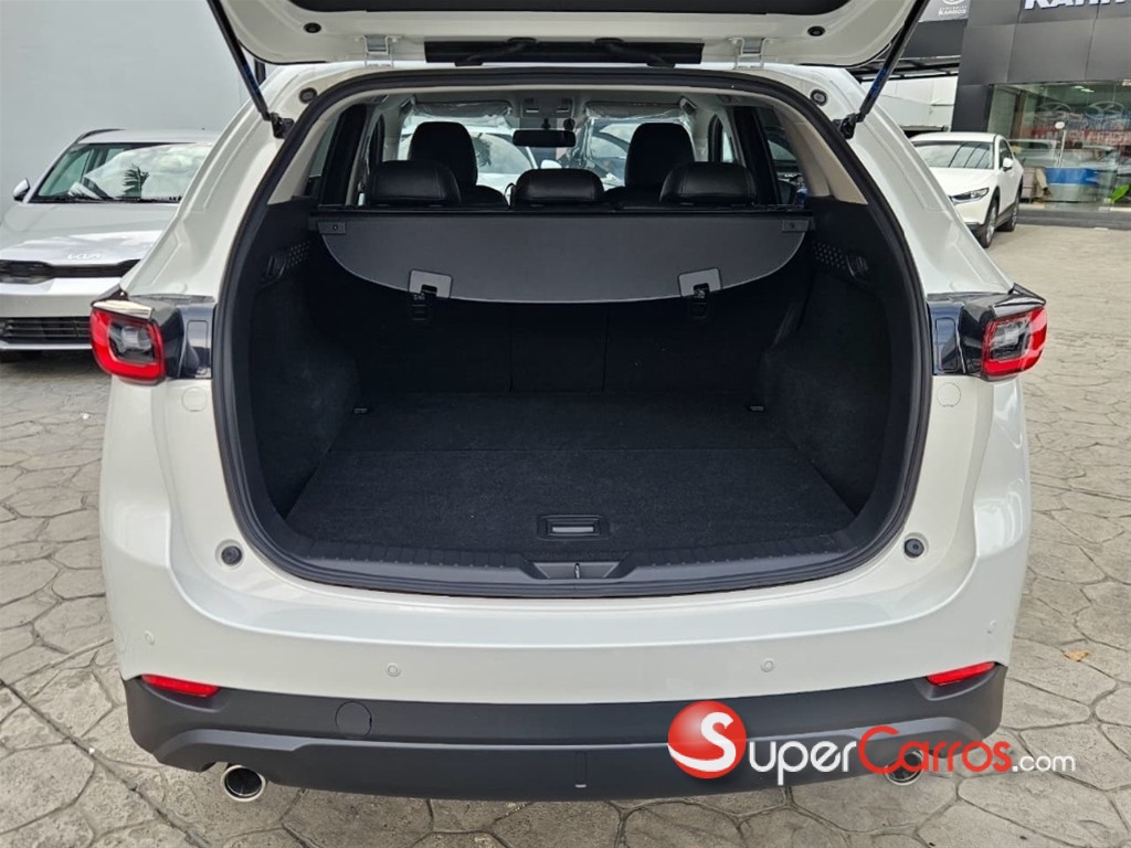2027 Mazda CX-5 CE — foto 12 / 12
