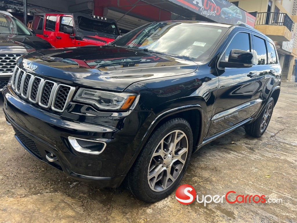 2018 Jeep Grand Cherokee Sterling Edition — foto 7 / 12