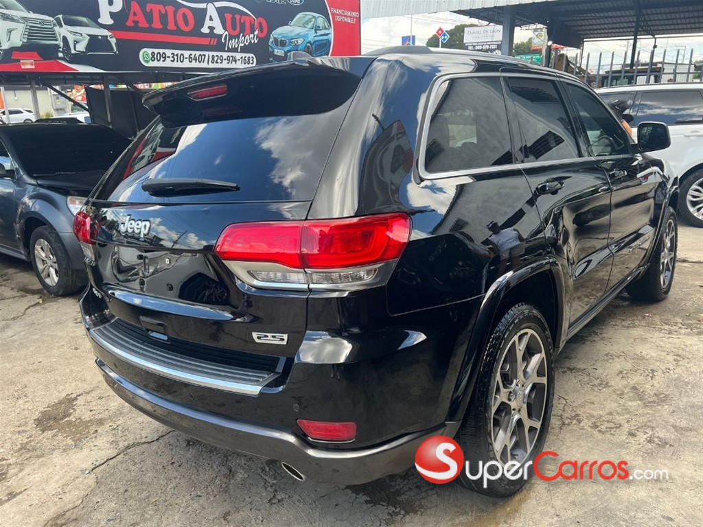 2018 Jeep Grand Cherokee Sterling Edition — foto 8 / 12