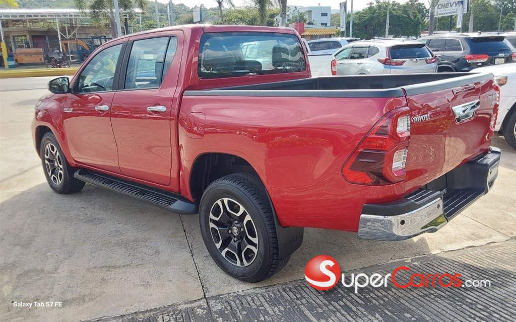 2022 Toyota Hilux SR5 — foto 3 / 8