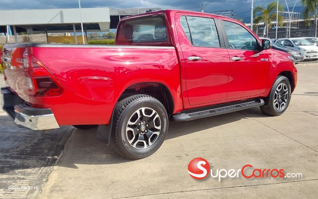 2022 Toyota Hilux SR5 — foto 4 / 8