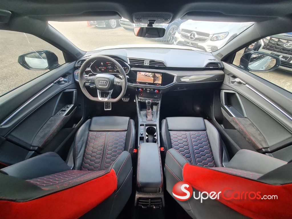 2022 Audi RS Q3 — foto 7 / 10