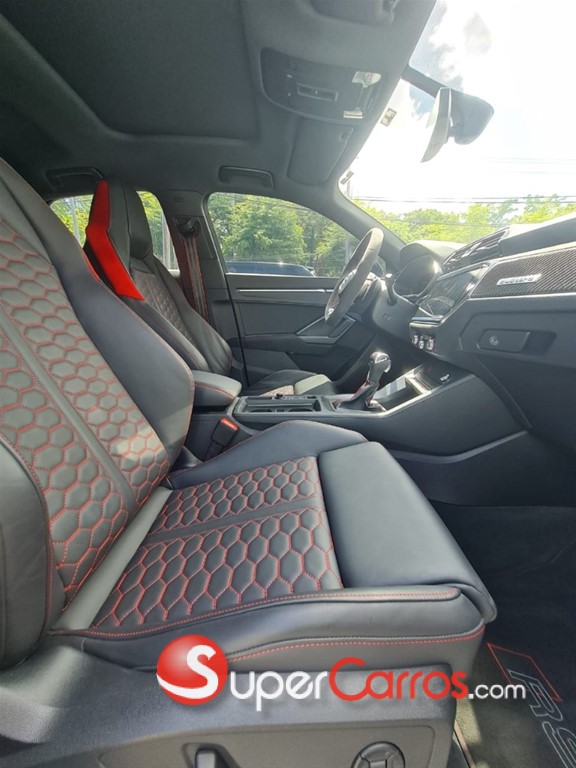 2022 Audi RS Q3 — foto 8 / 10