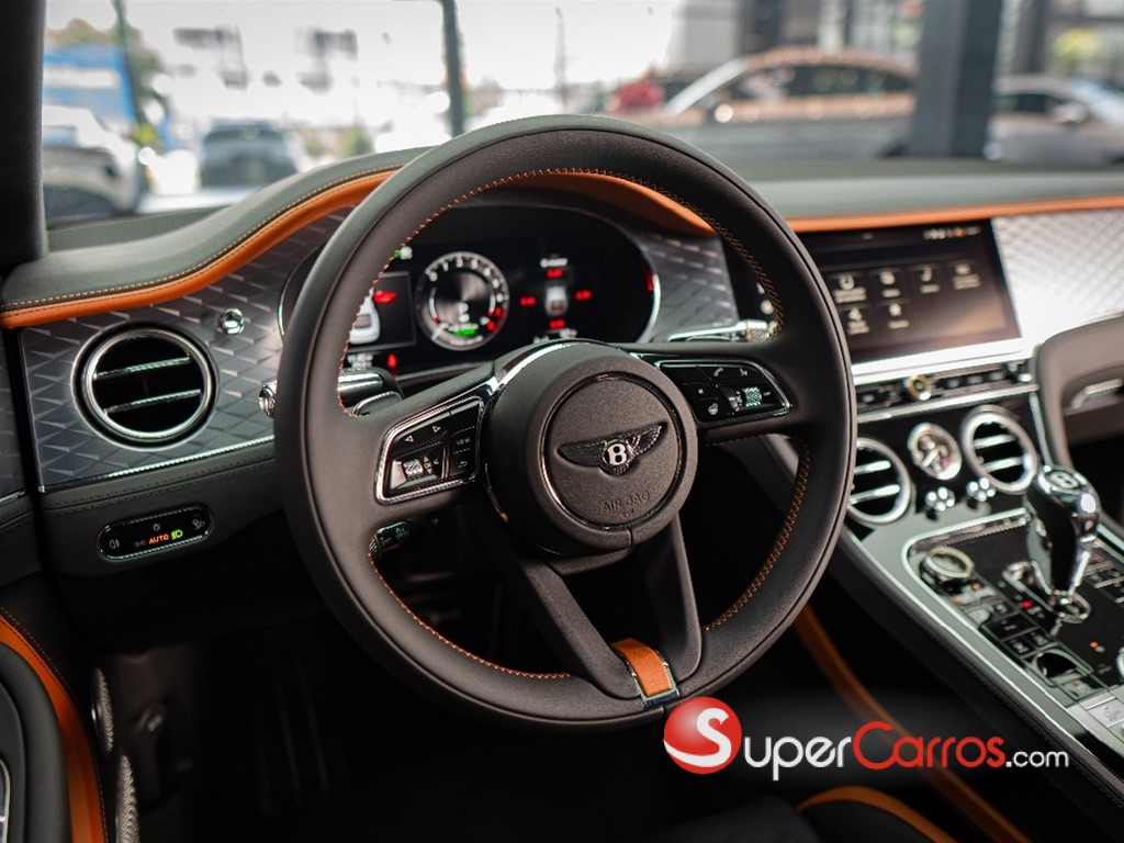 2025 Bentley Continental — foto 6 / 7