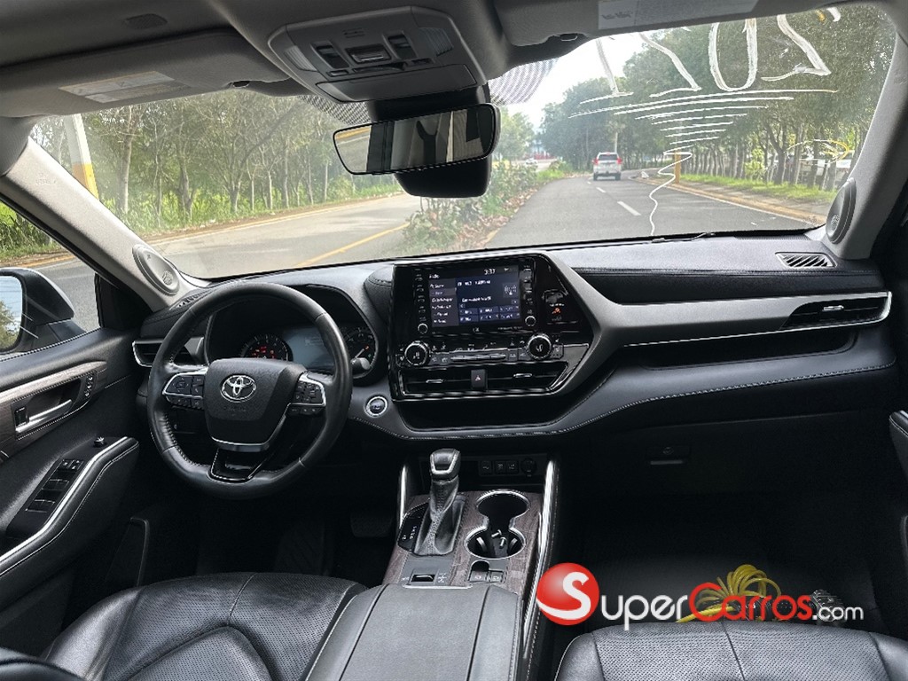2021 Toyota Highlander Limited — foto 9 / 12