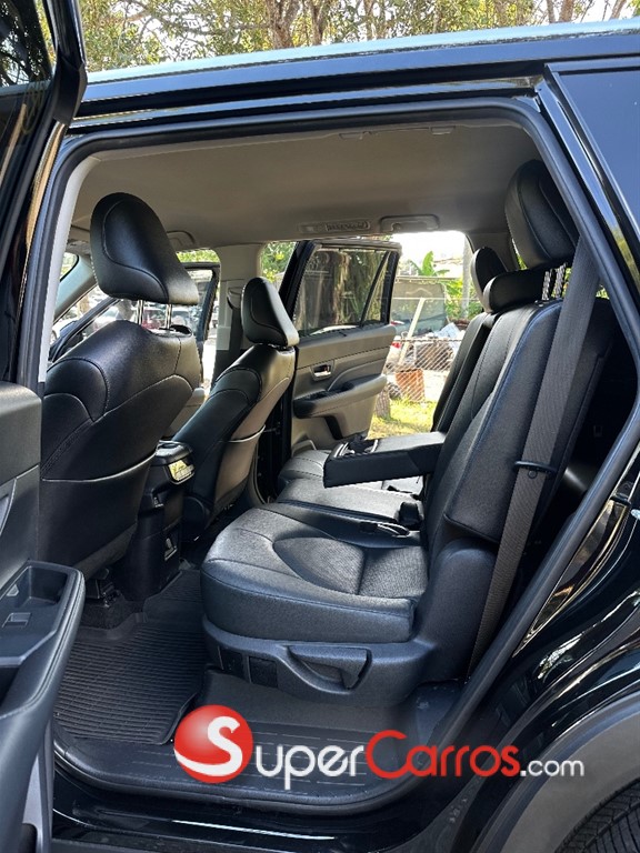 2024 Toyota Grand Highlander XLE — foto 7 / 12