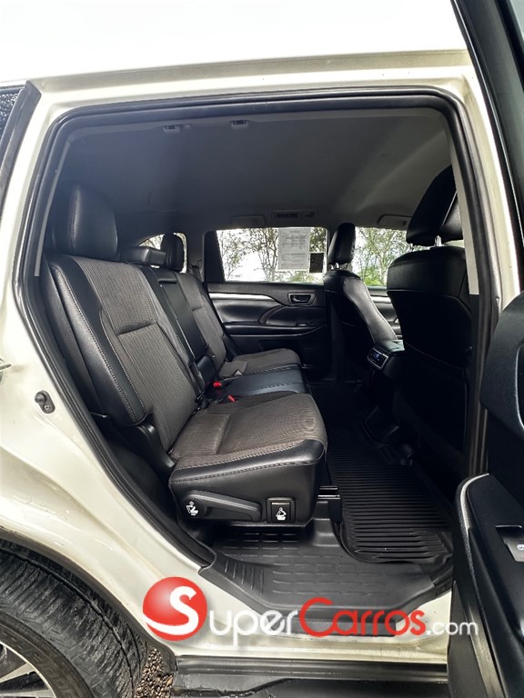2019 Toyota Highlander LE — foto 7 / 11