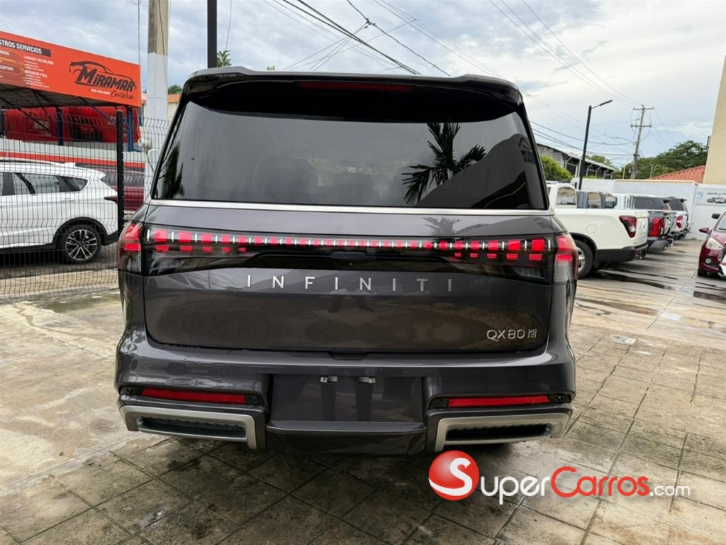2026 Infiniti QX-80 — foto 7 / 12