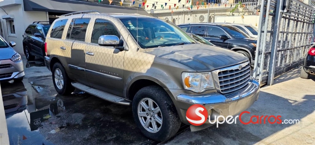 2007 Chrysler Aspen — foto 3 / 9
