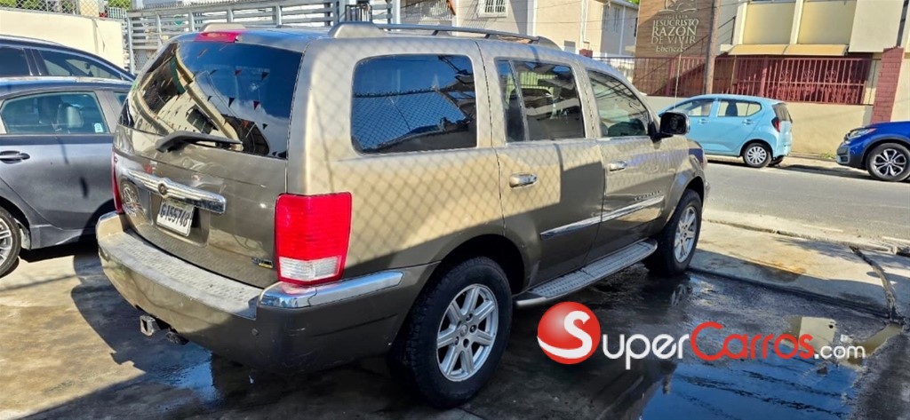 2007 Chrysler Aspen — foto 5 / 9