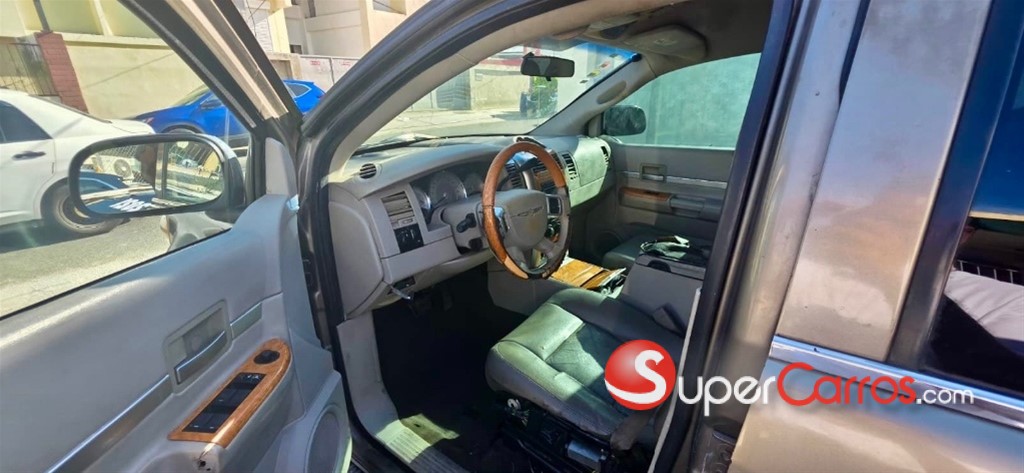 2007 Chrysler Aspen — foto 9 / 9