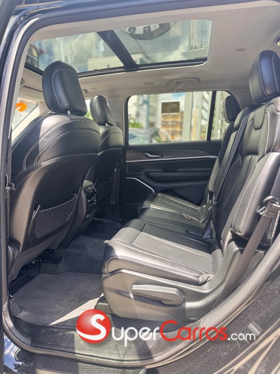 2021 Jeep Grand Cherokee L Limited — foto 5 / 12