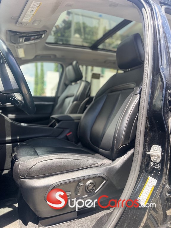 2021 Jeep Grand Cherokee L Limited — foto 9 / 12