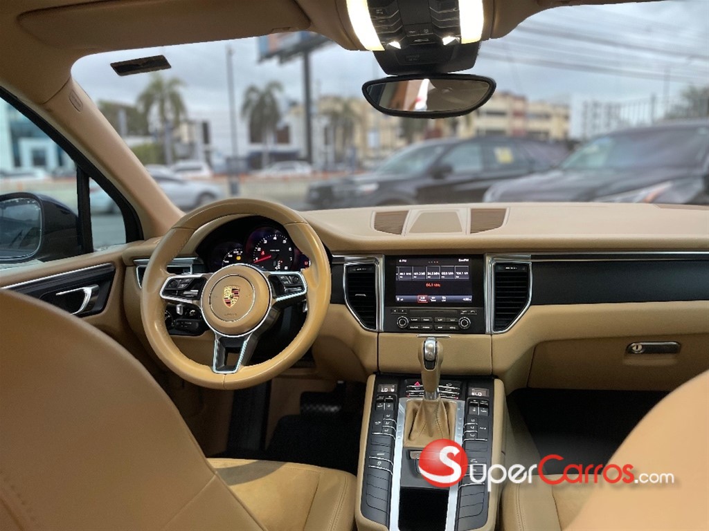 2017 Porsche Macan — foto 9 / 10