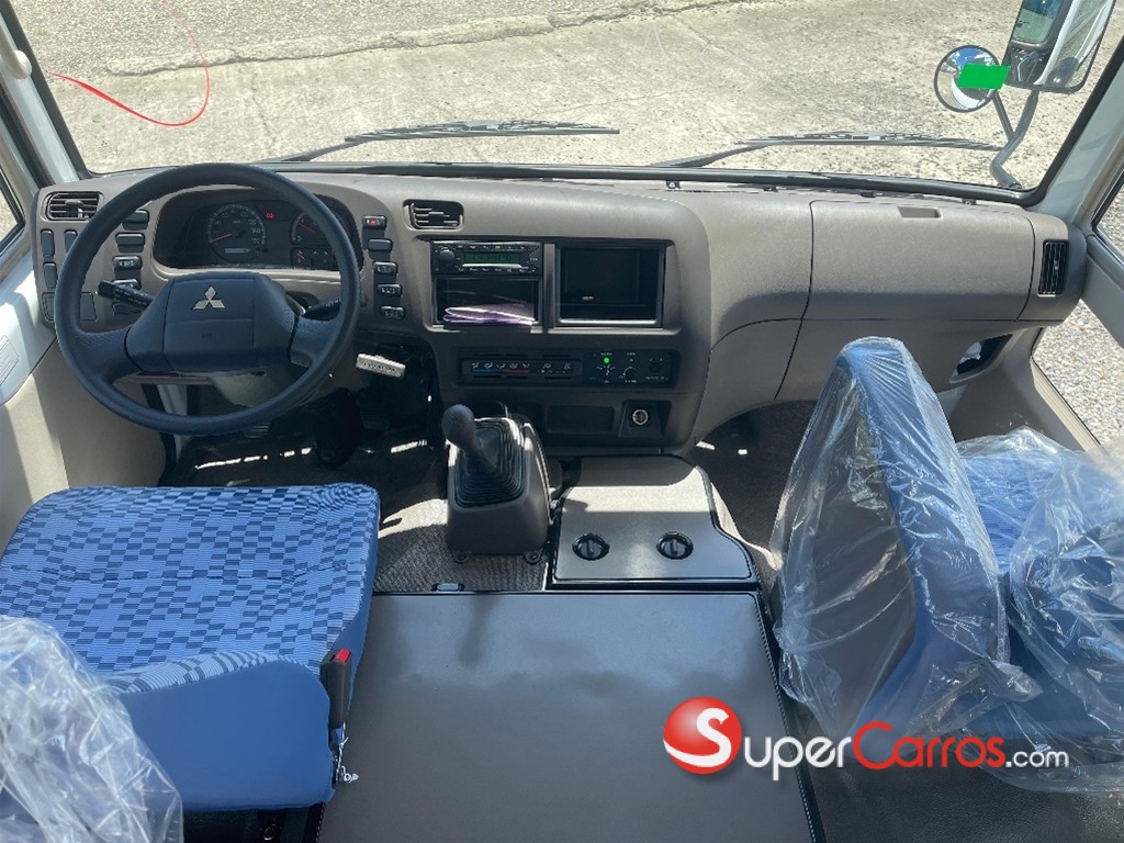 2026 Mitsubishi Motors Rosa — foto 9 / 10