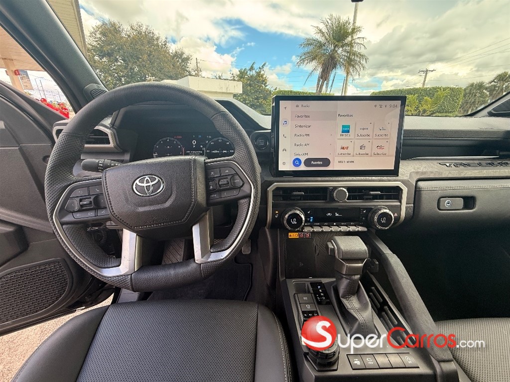 2024 Toyota Tacoma Limited — foto 9 / 12