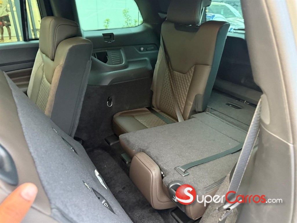 2024 Jeep Commander Overland — foto 4 / 8