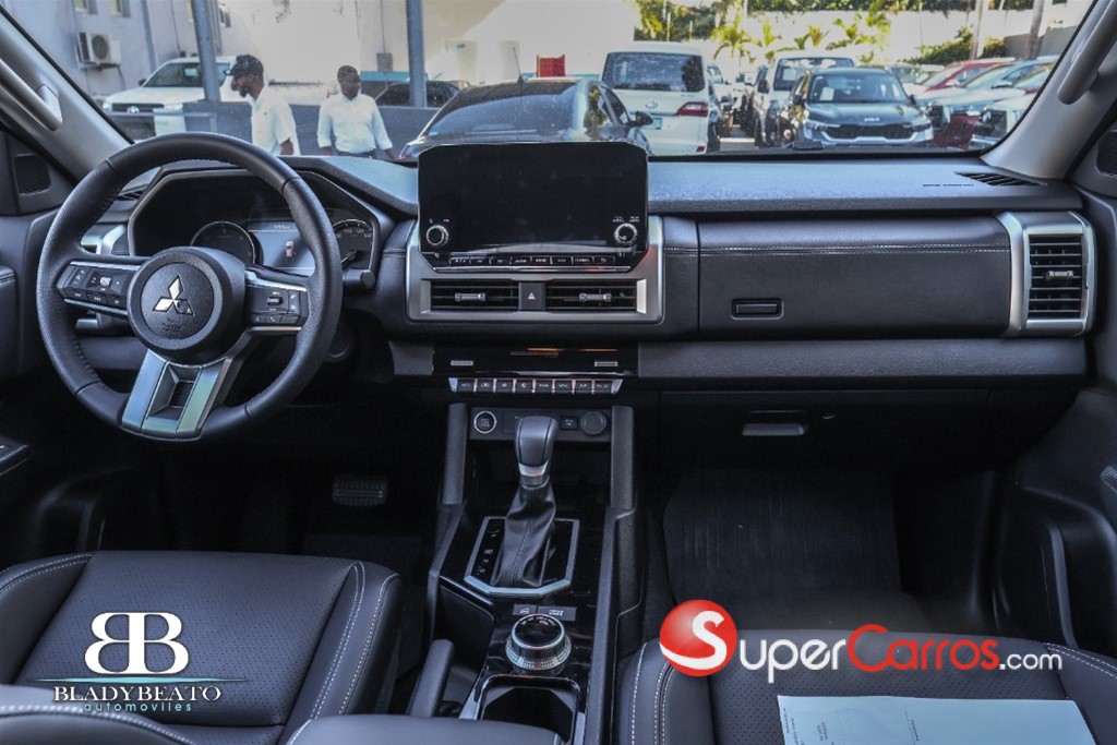 2025 Mitsubishi Motors L 200 — foto 7 / 11