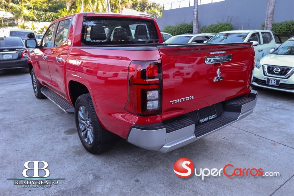 2025 Mitsubishi Motors L 200 — foto 10 / 11