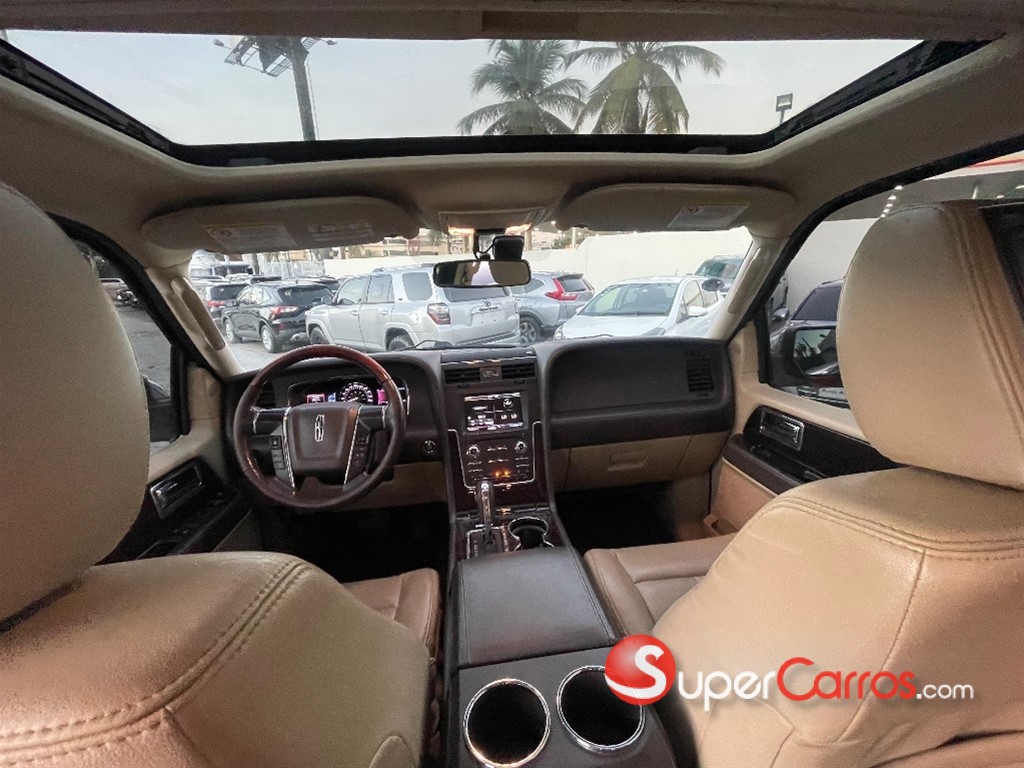 2015 Lincoln Navigator — foto 12 / 12