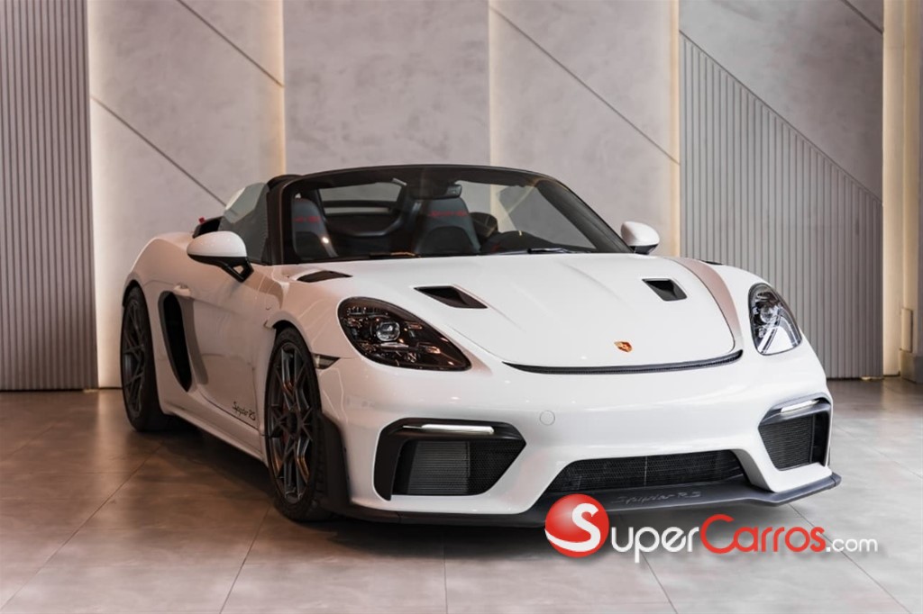 2025 Porsche 718 Spyder RS