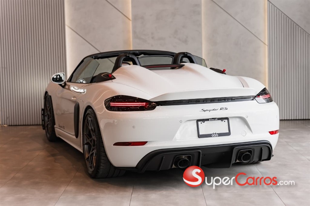 2025 Porsche 718 Spyder RS — foto 12 / 12