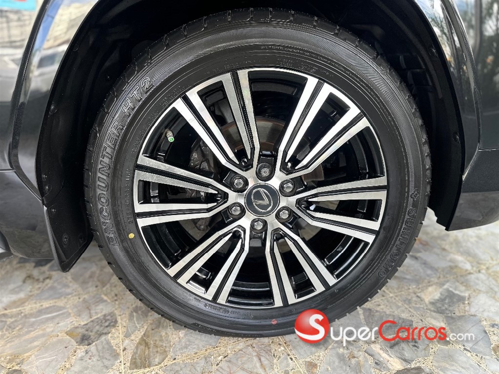 2023 Lexus LX 600 Luxury — foto 10 / 12