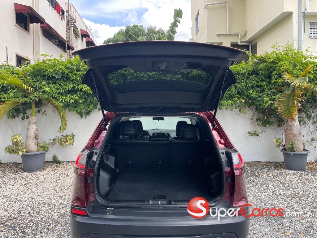 2019 Jeep Cherokee — foto 7 / 7