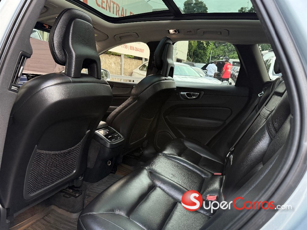 2018 Volvo XC60 T6 Inscription — foto 8 / 11