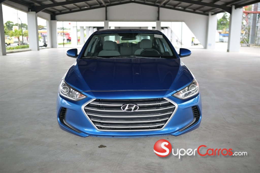 2017 Hyundai Elantra — foto 2 / 12