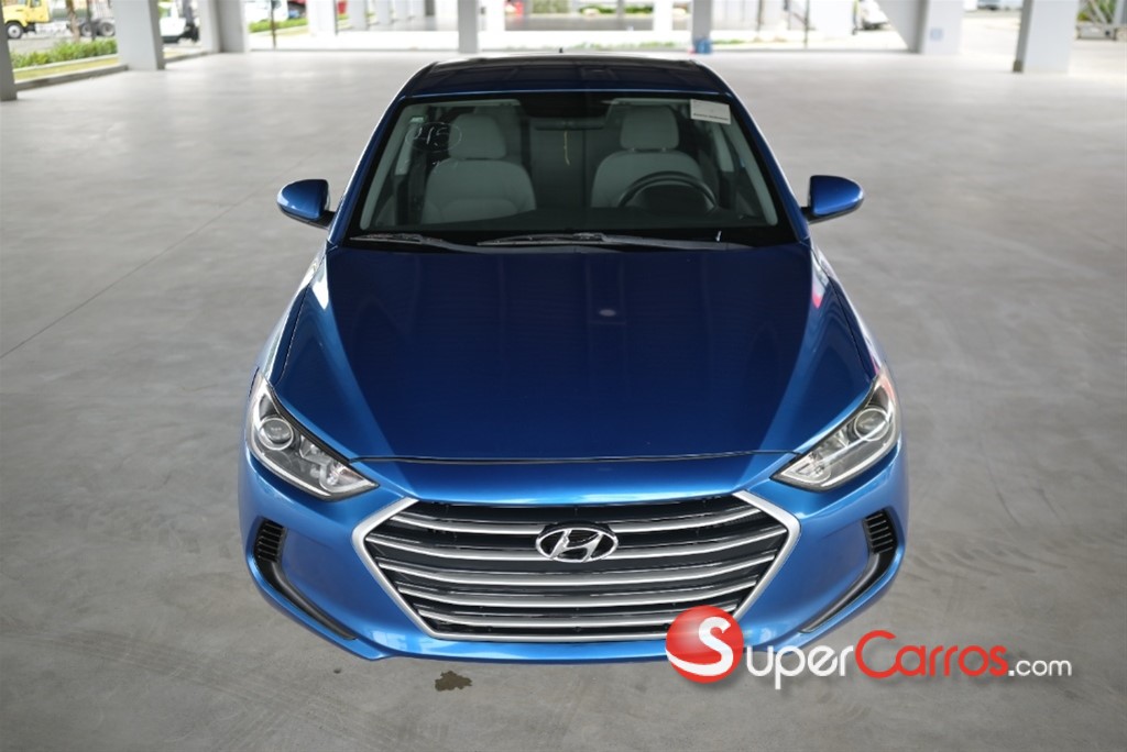 2017 Hyundai Elantra — foto 5 / 12