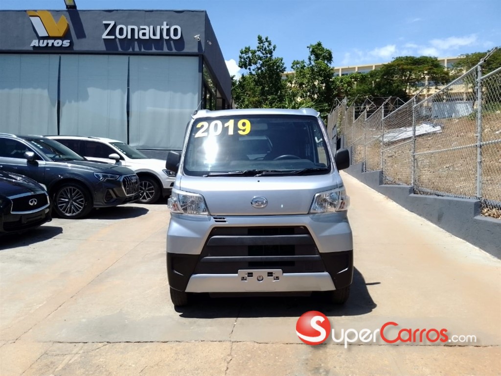 2019 Daihatsu Hijet Minivan — foto 3 / 10