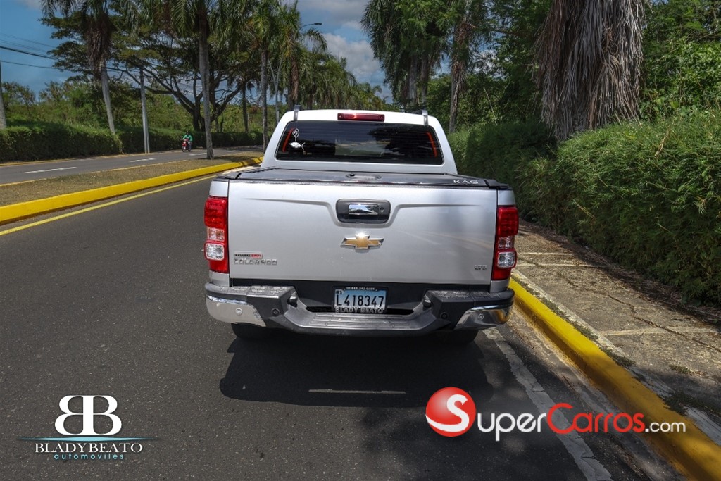2017 Chevrolet Colorado LTZ — foto 9 / 10