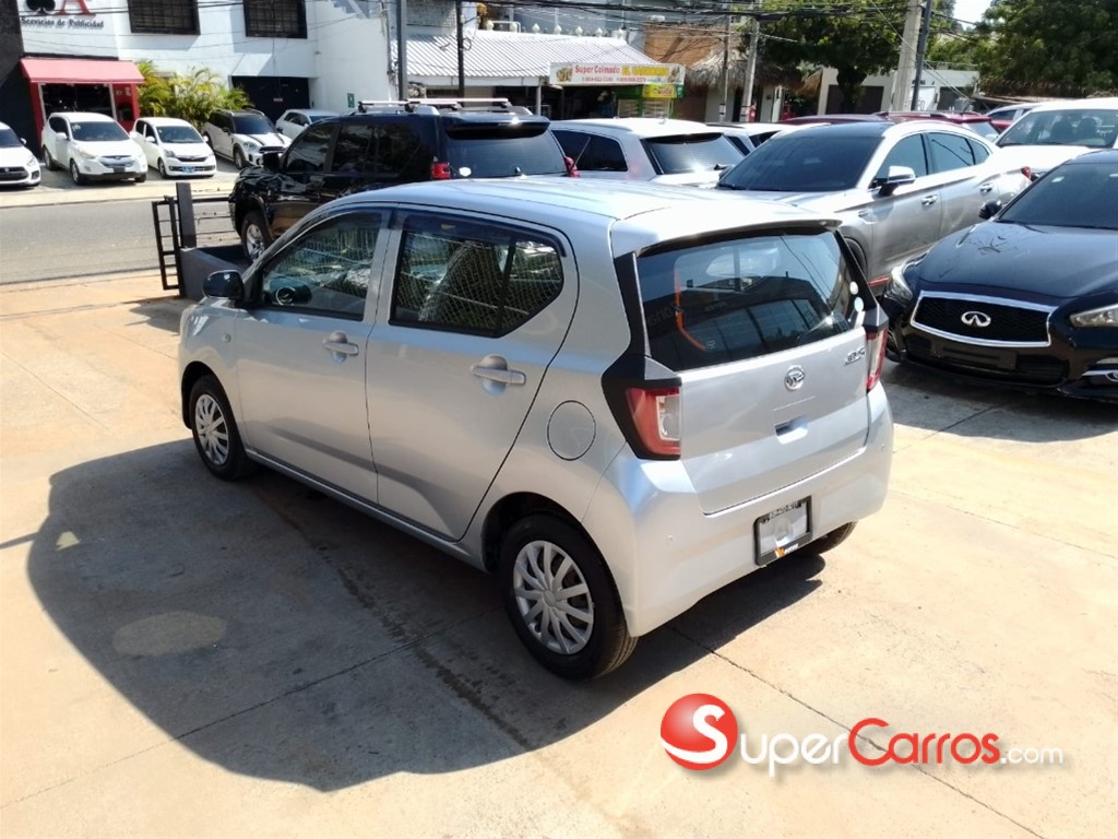 2018 Daihatsu Mira — foto 4 / 12