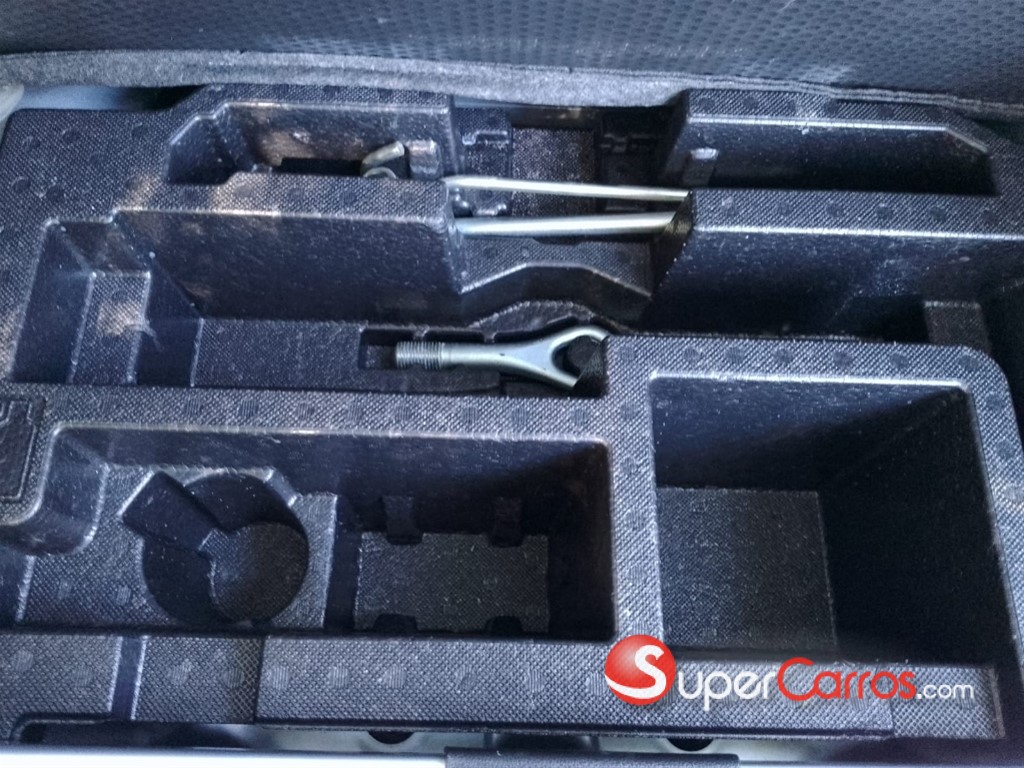 2018 Daihatsu Mira — foto 10 / 12
