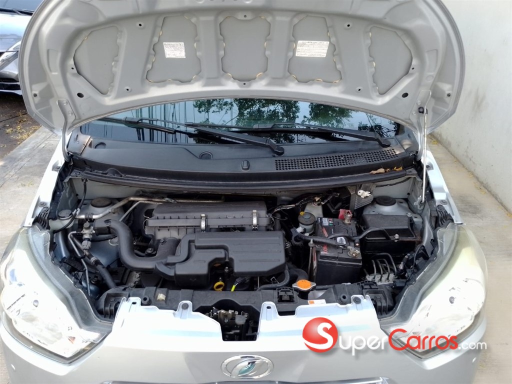 2018 Daihatsu Mira — foto 11 / 12