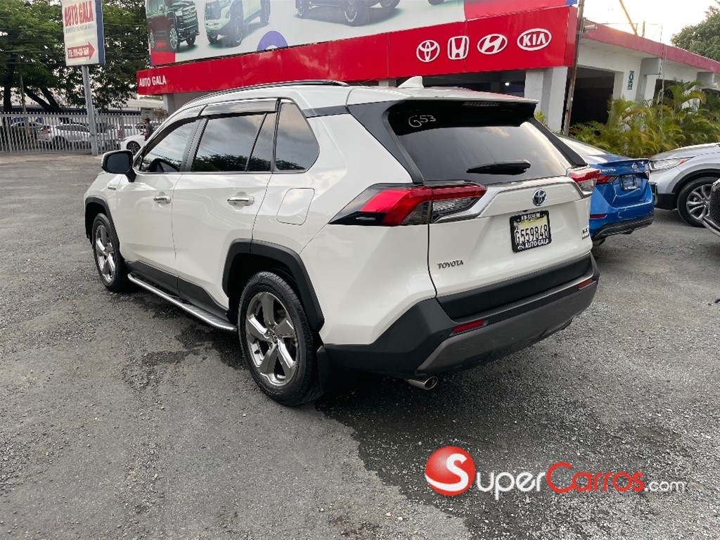 2022 Toyota RAV4 XLE Hybrid — foto 5 / 8