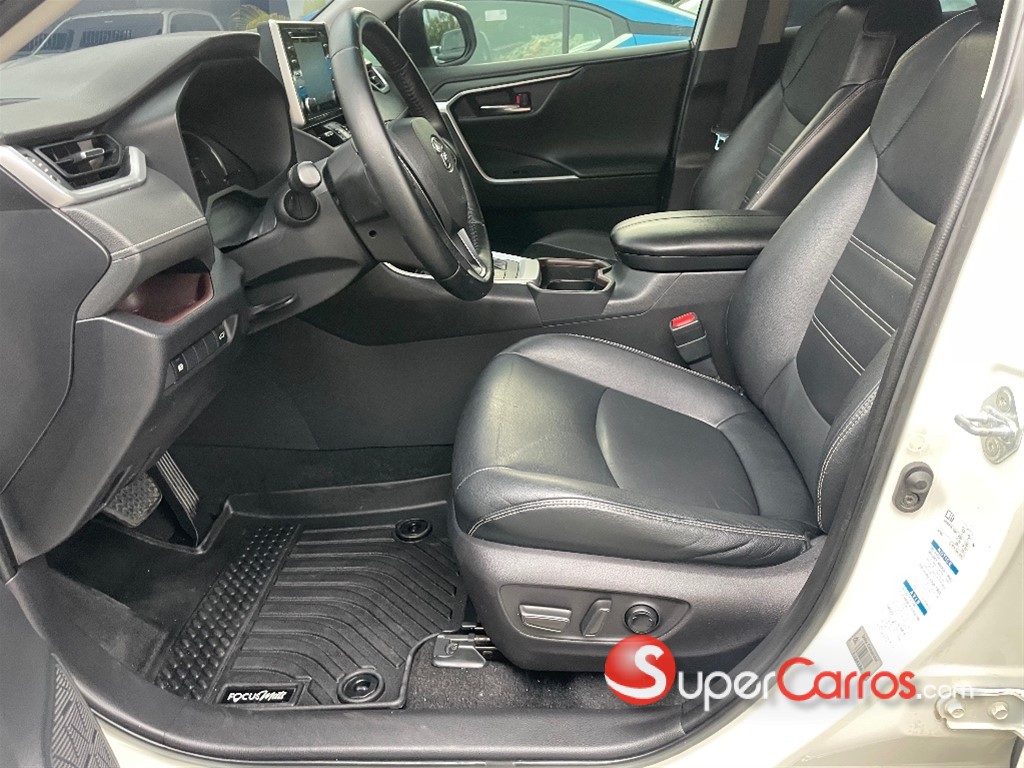2022 Toyota RAV4 XLE Hybrid — foto 7 / 8