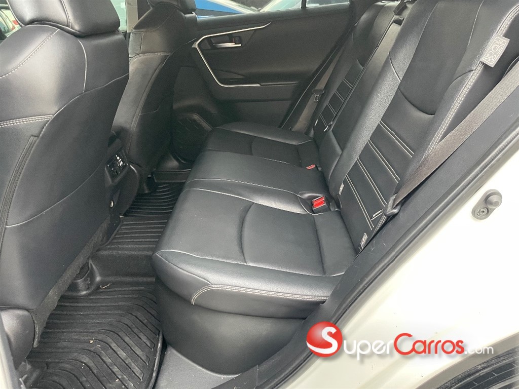 2022 Toyota RAV4 XLE Hybrid — foto 8 / 8