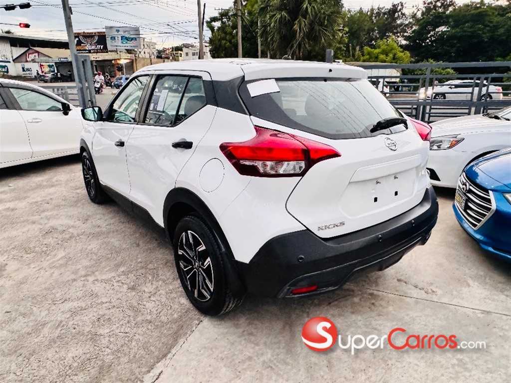 2020 Nissan Kicks — foto 4 / 11
