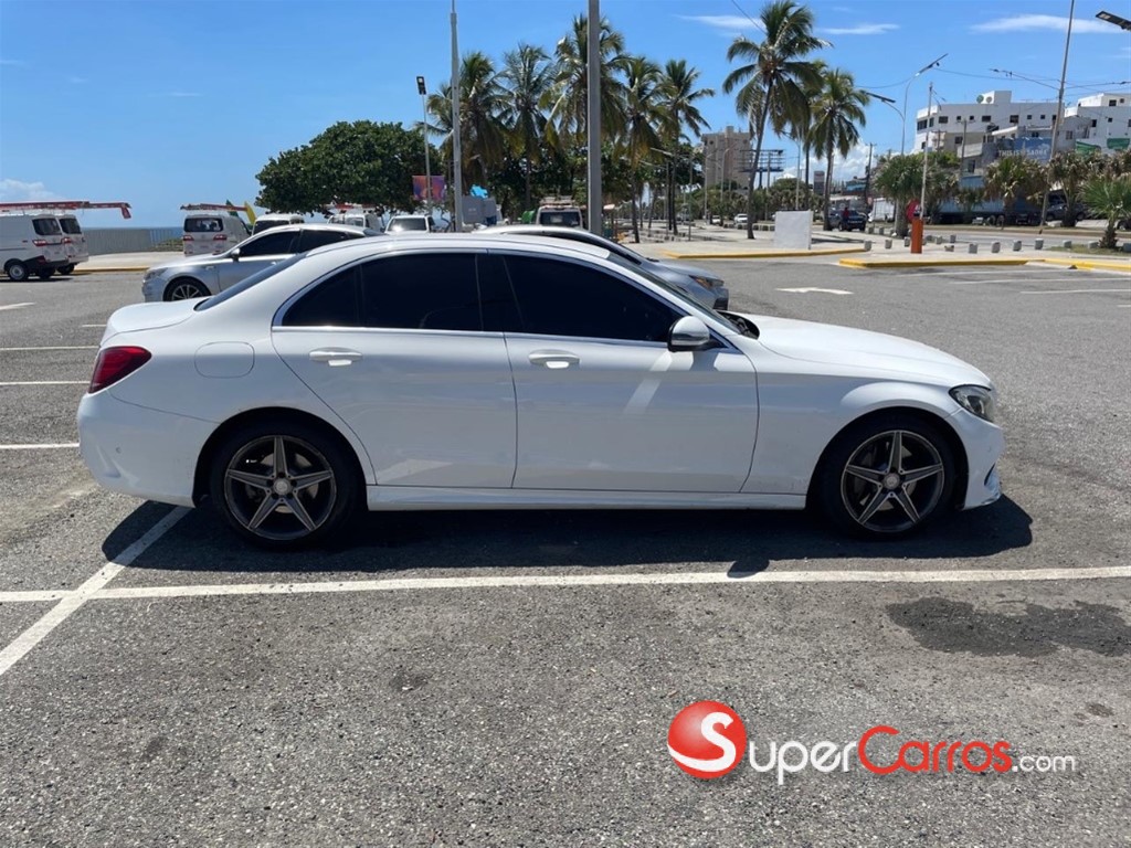 2015 Mercedes-Benz Clase C 250 — foto 5 / 9