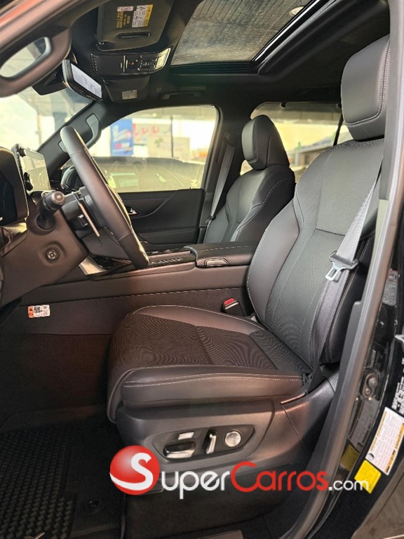 2025 Lexus LX 600 Luxury — foto 9 / 12