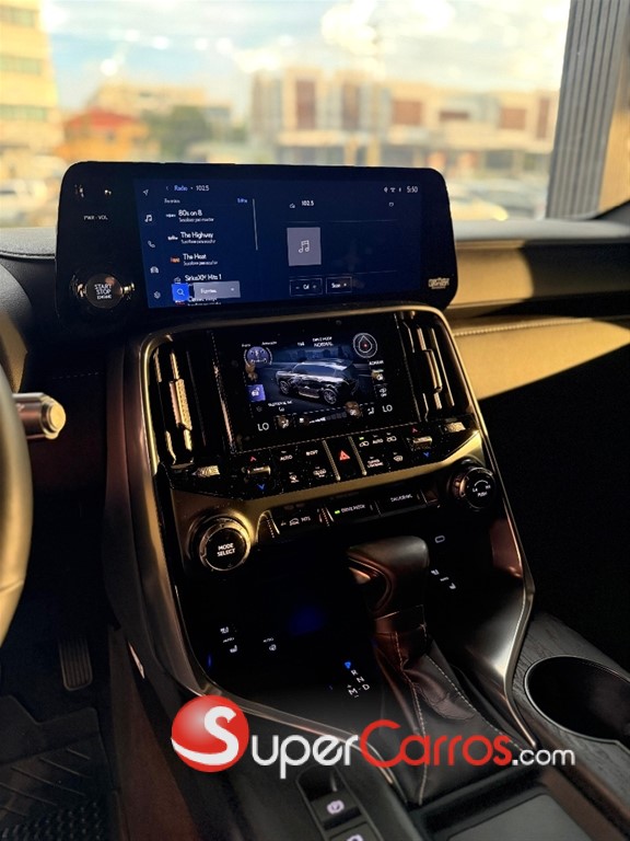 2025 Lexus LX 600 Luxury — foto 11 / 12