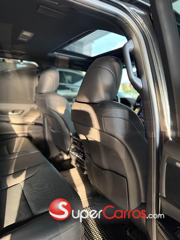 2025 Lexus LX 600 Luxury — foto 12 / 12